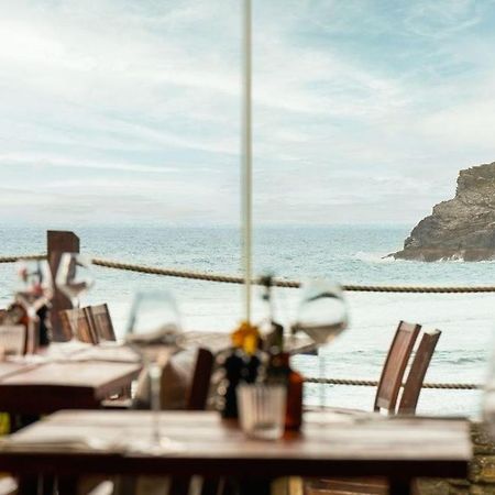 Port William Inn Тинтажель Экстерьер фото