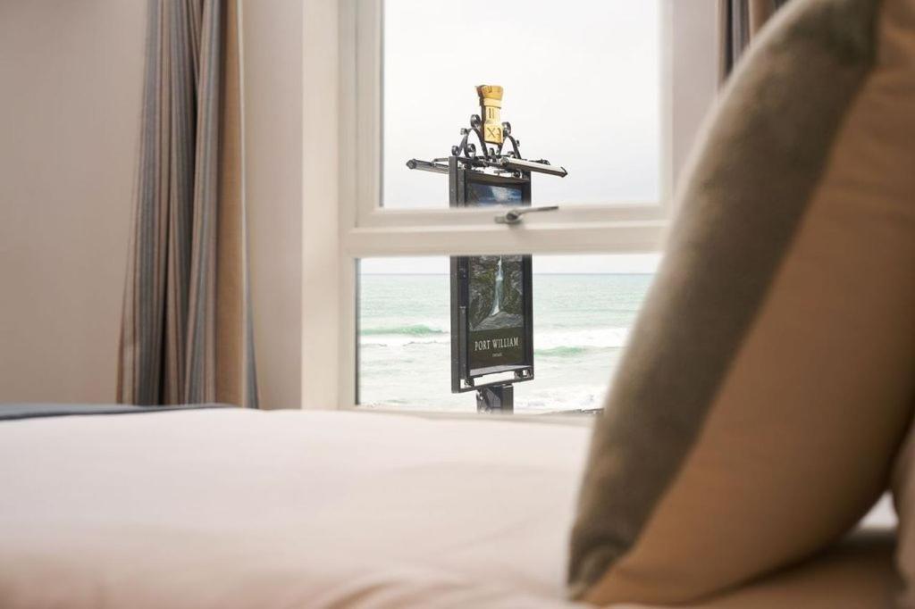 Port William Inn Тинтажель Экстерьер фото