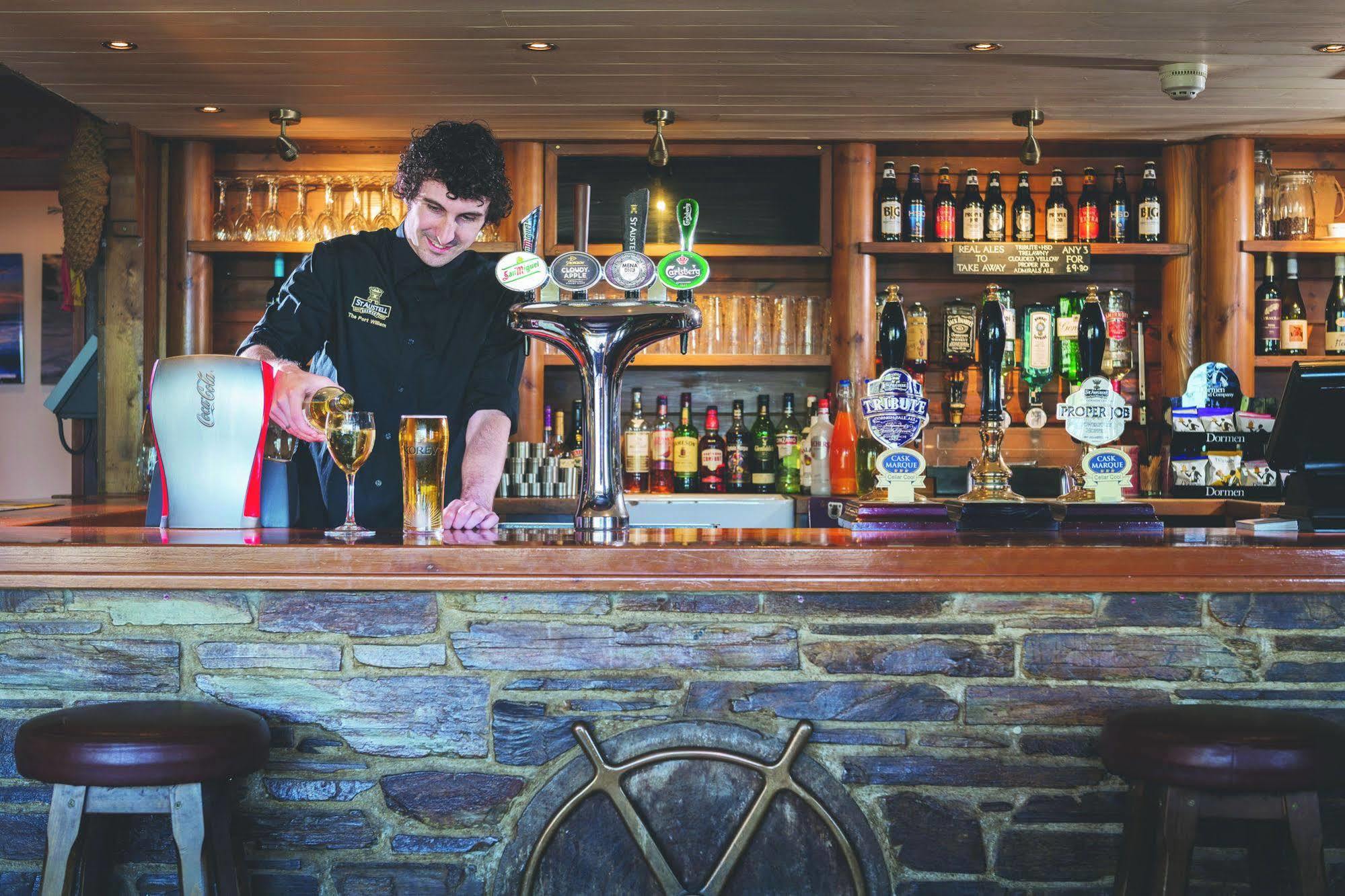 Port William Inn Тинтажель Экстерьер фото